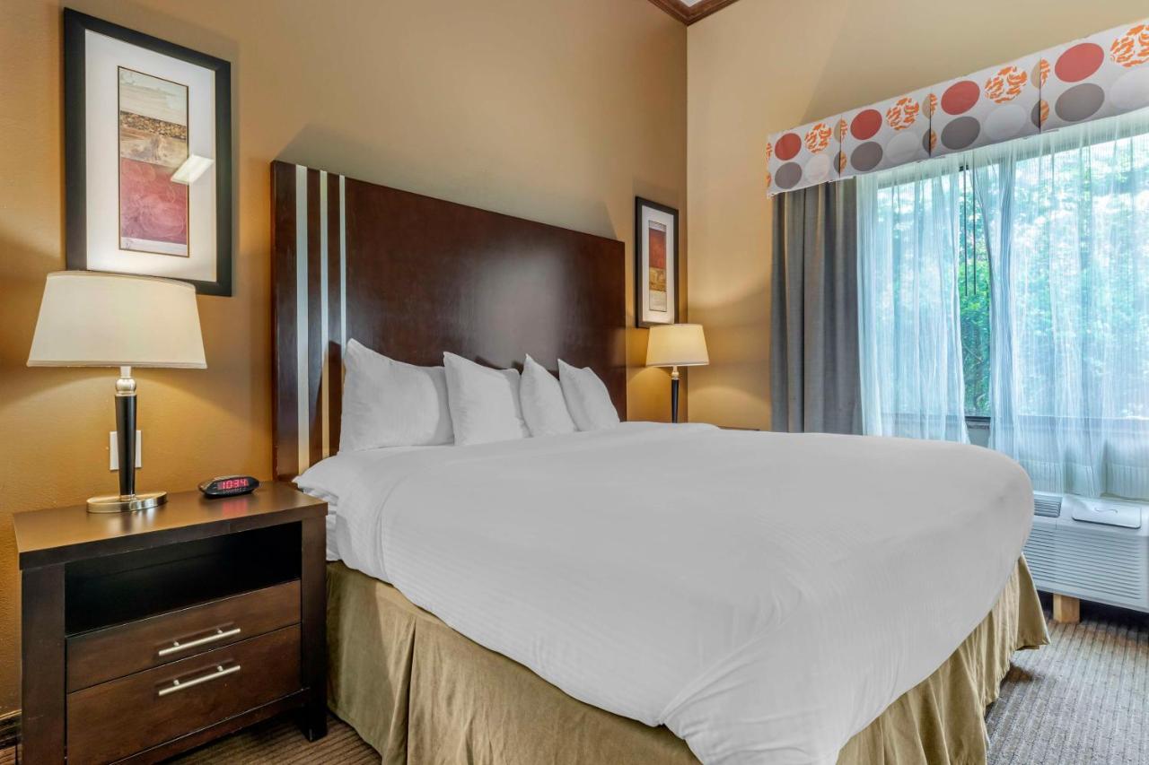 Best Western Plus Texoma Hotel & Suites Denison Zewnętrze zdjęcie