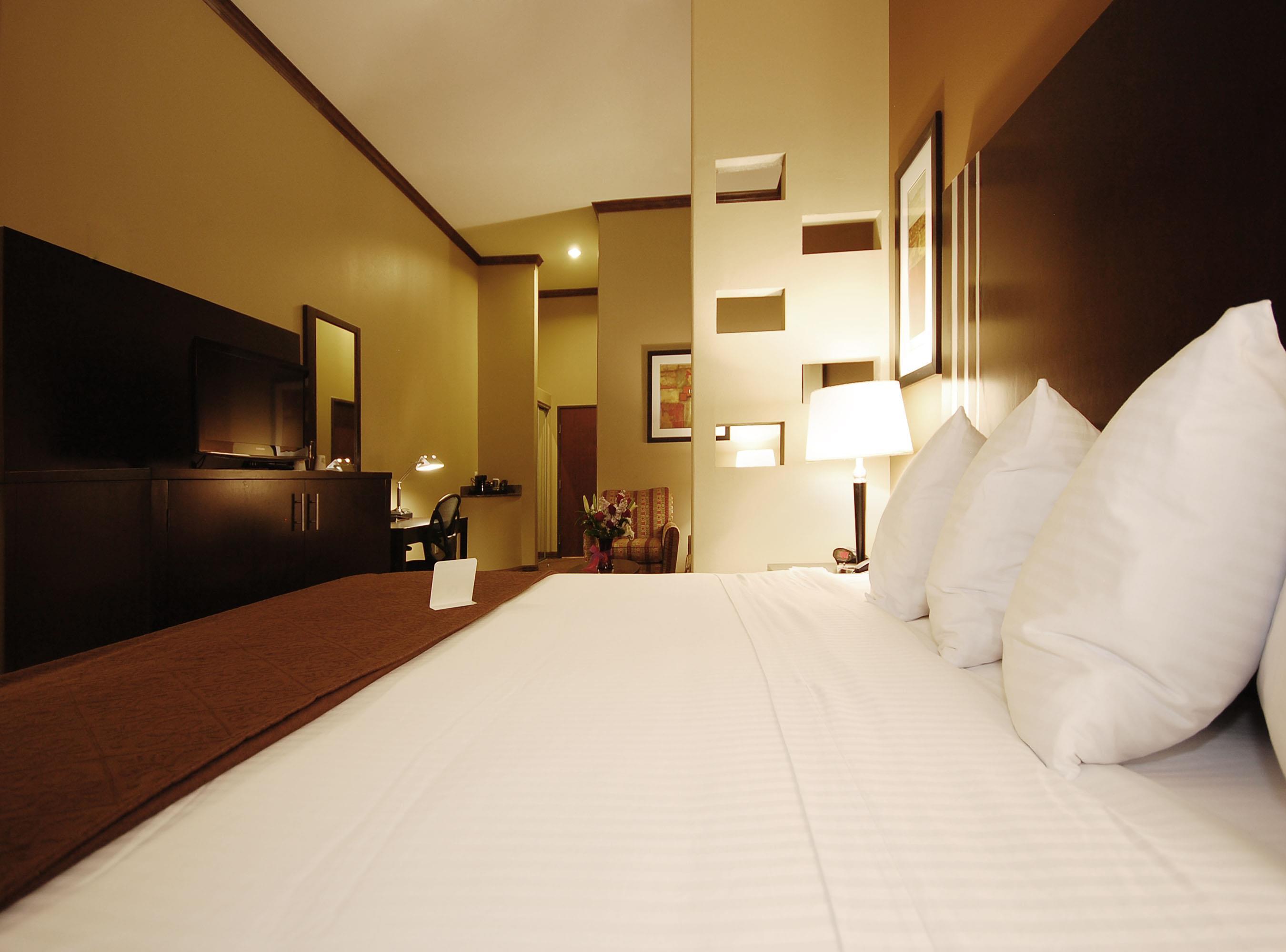 Best Western Plus Texoma Hotel & Suites Denison Zewnętrze zdjęcie